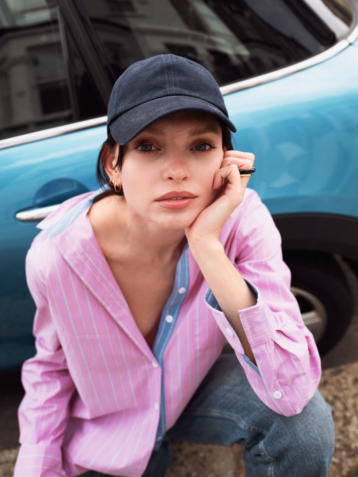 Bow-tied baseball cap